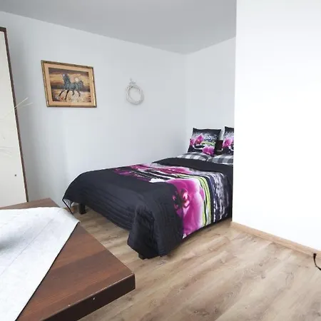 Apartment U Honoraty *